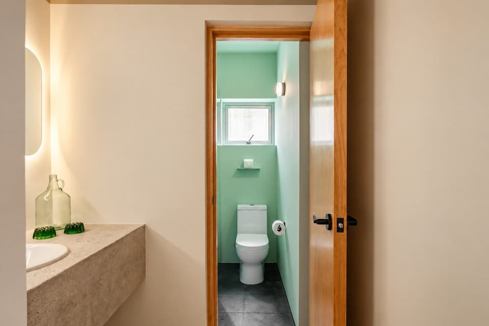 Capulín, room 2D: the bathroom